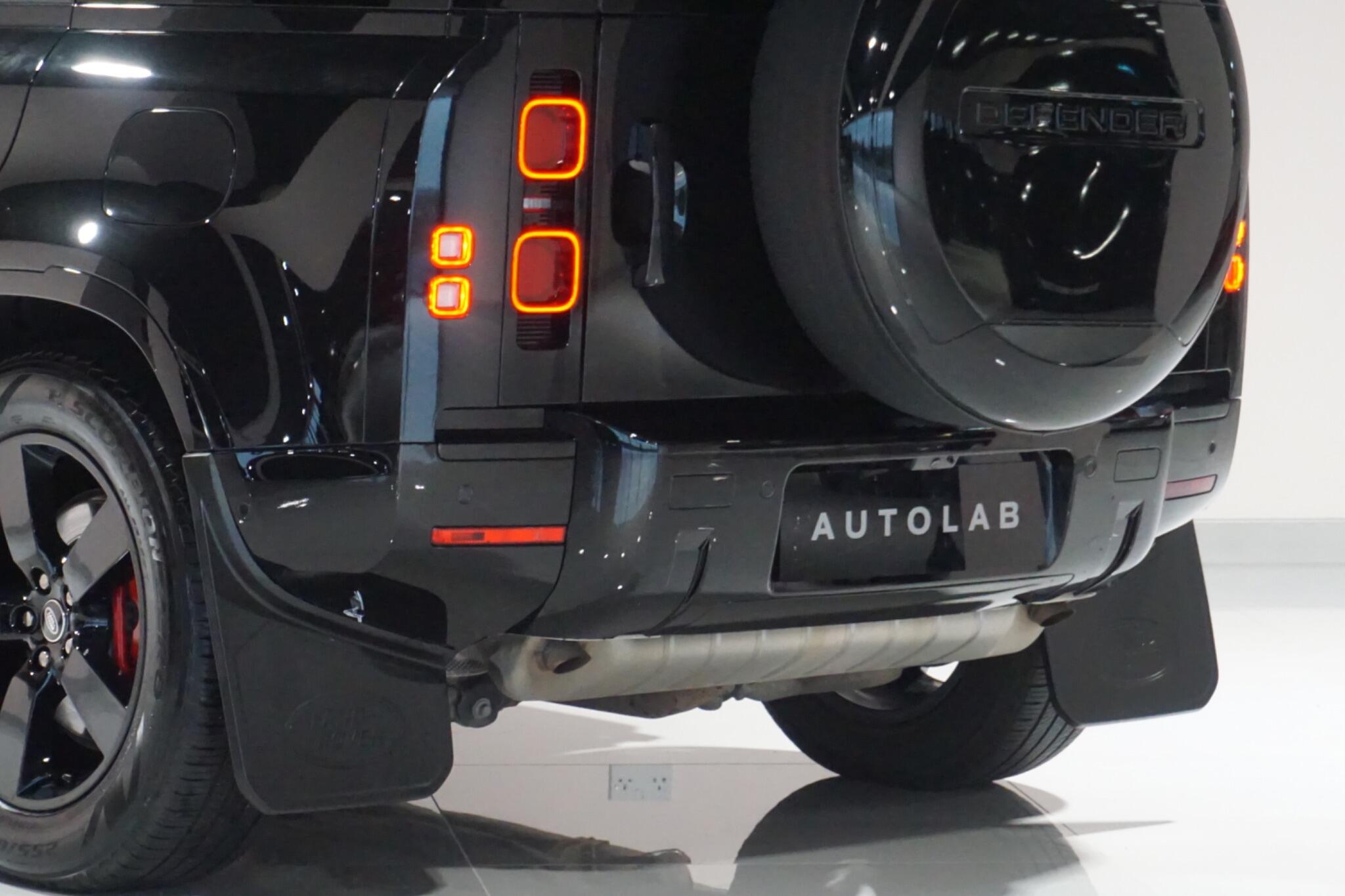 Land Rover Defender 110 2.0 P400e 15.4kWh XS Edition SUV 5dr Petrol Plug-in Hybrid Auto 4WD Euro 6 (s/s) (404 ps)